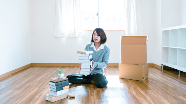 【ワンルームでもすっきり】一人暮らしの収納の基本｜ものが少なくても、暮らしは豊かになる