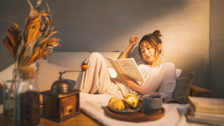 【寂しい夜を乗り越える】一人暮らしの寂しさを軽くする夜の過ごし方｜ひとりの時間が、少しあたたかくなる工夫